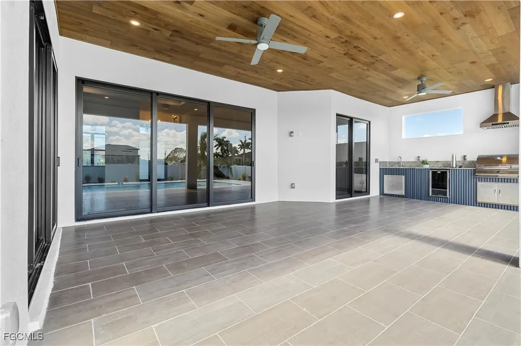 109 NW 35th Place Cape Coral FL 33993