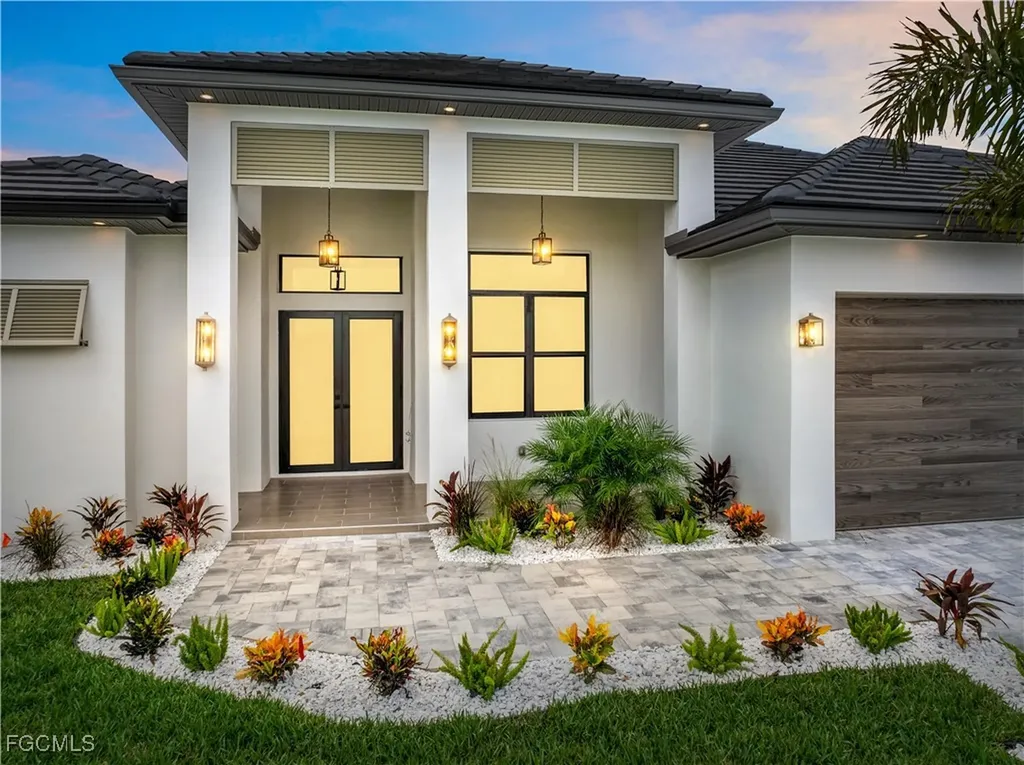 109 NW 35th Place Cape Coral FL 33993