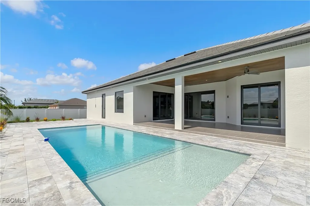 109 NW 35th Place Cape Coral FL 33993