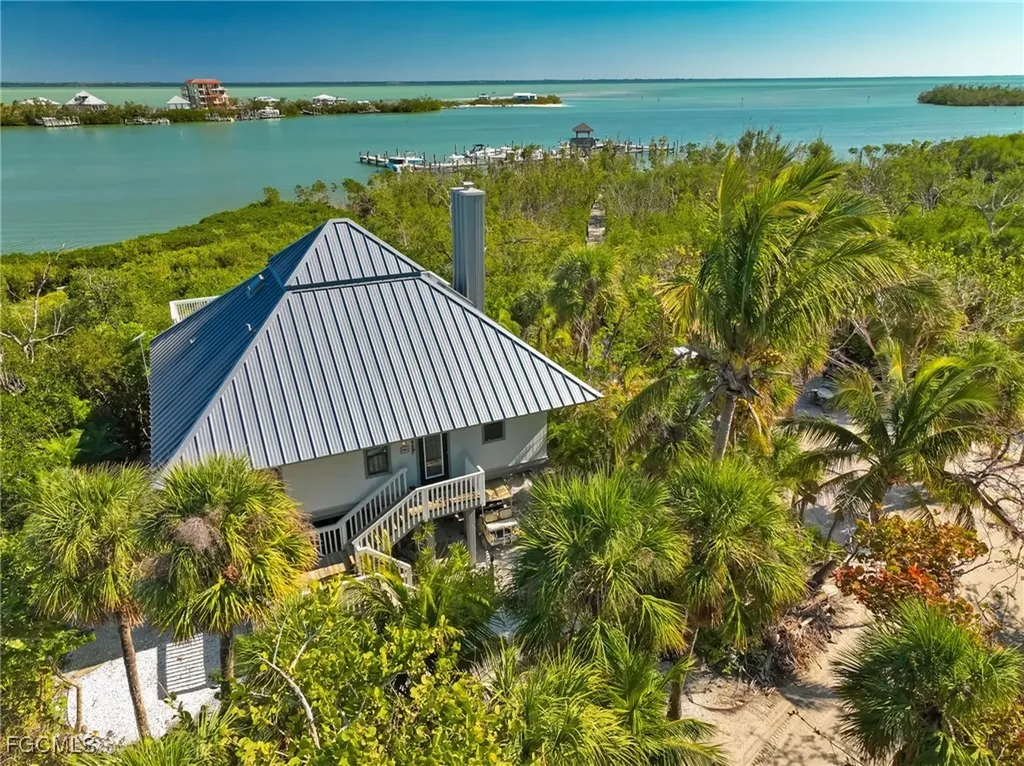 4490 Harbor Bend Drive Upper Captiva FL 33924