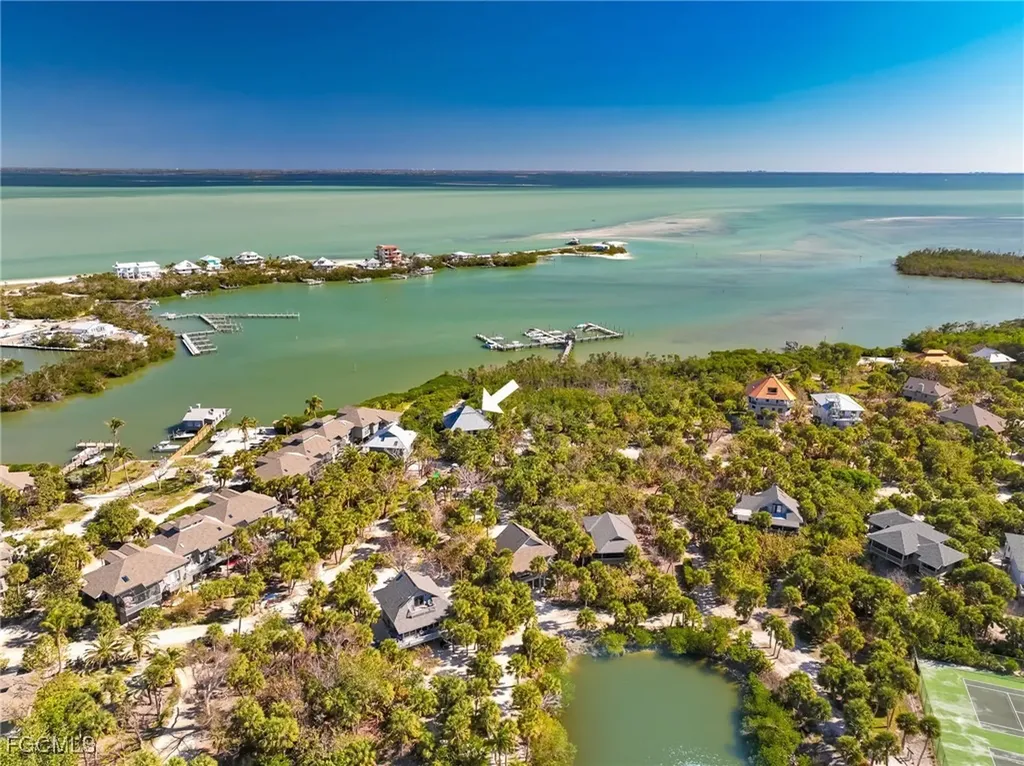 4490 Harbor Bend Drive Upper Captiva FL 33924