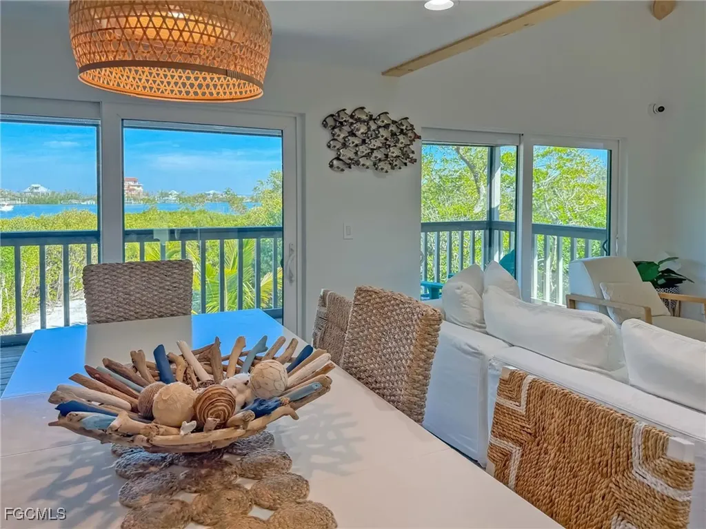 4490 Harbor Bend Drive Upper Captiva FL 33924