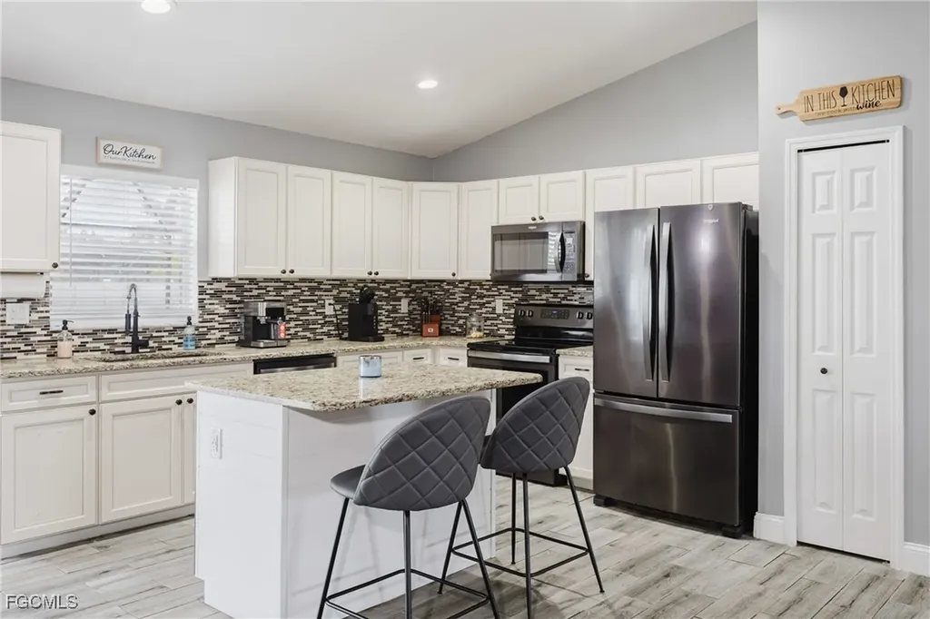 1910 NW 14th Terrace Cape Coral FL 33993