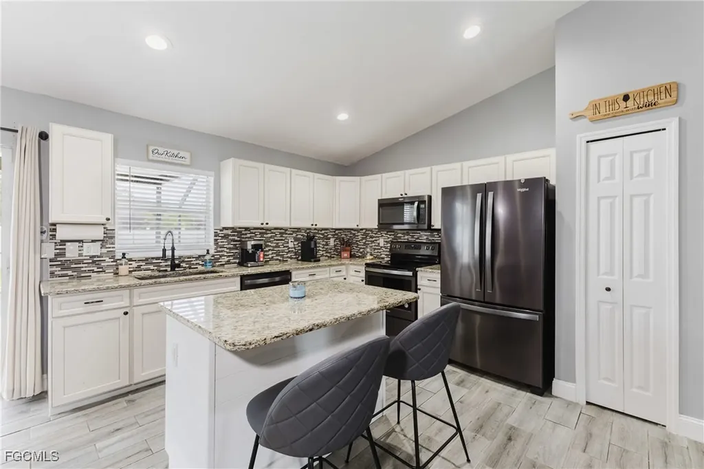 1910 NW 14th Terrace Cape Coral FL 33993