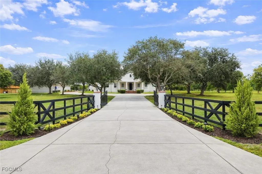 12201 Caisson Lane Fort Myers FL 33912