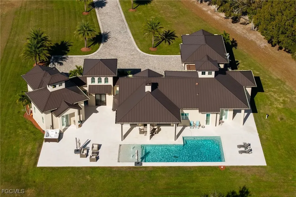 5994 Dragoon Court Labelle FL 33935