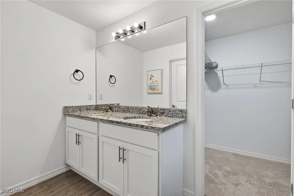 2517 NW 15th Place Cape Coral FL 33993