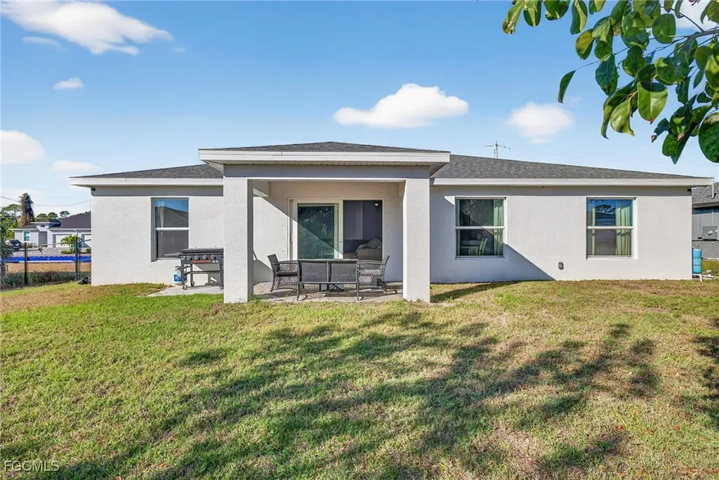 2517 NW 15th Place Cape Coral FL 33993