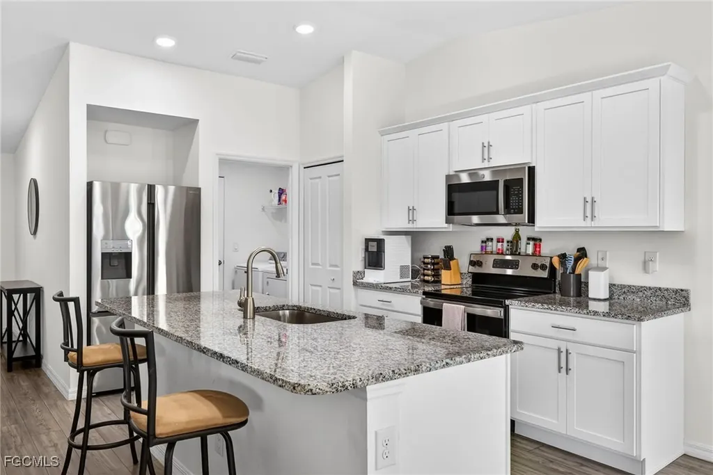 2517 NW 15th Place Cape Coral FL 33993