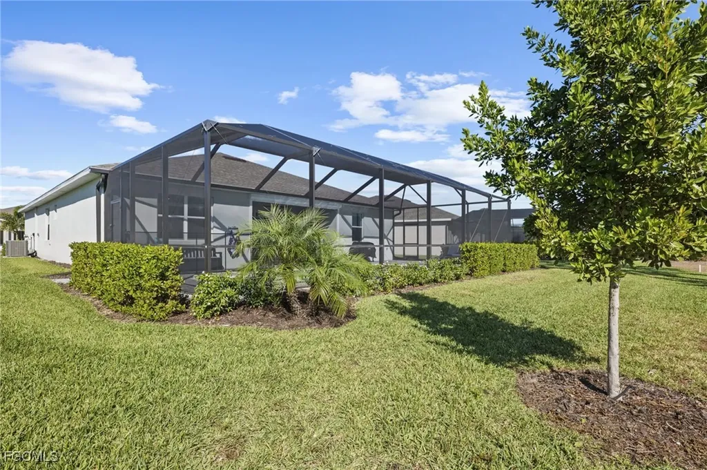 9341 Aqua Overlook Court Lehigh Acres FL 33936