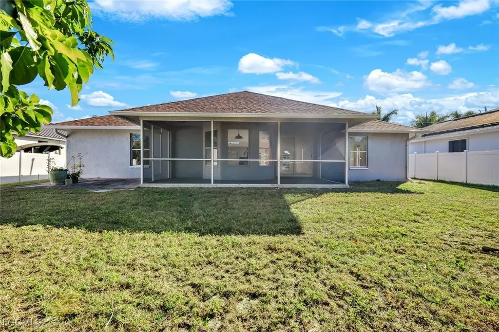 2519 SW 30th Street Cape Coral FL 33914