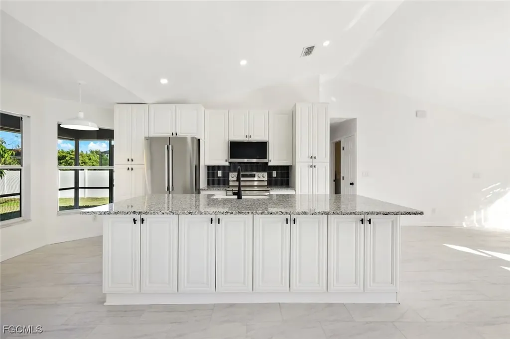 2519 SW 30th Street Cape Coral FL 33914