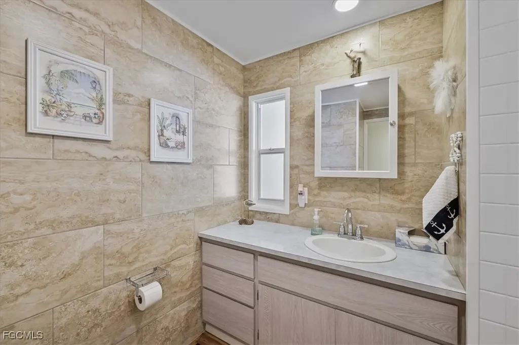 786 Roses Lane North Fort Myers FL 33917