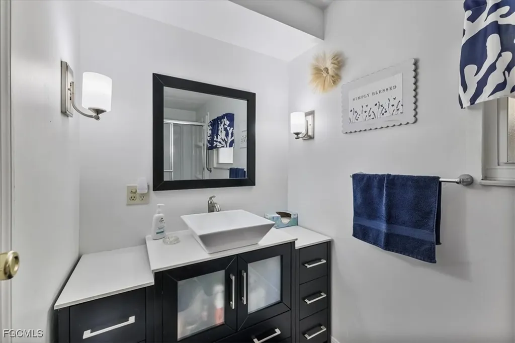 786 Roses Lane North Fort Myers FL 33917