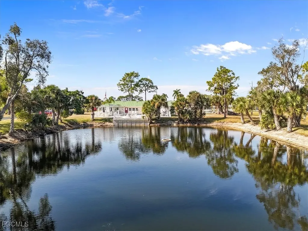 786 Roses Lane North Fort Myers FL 33917