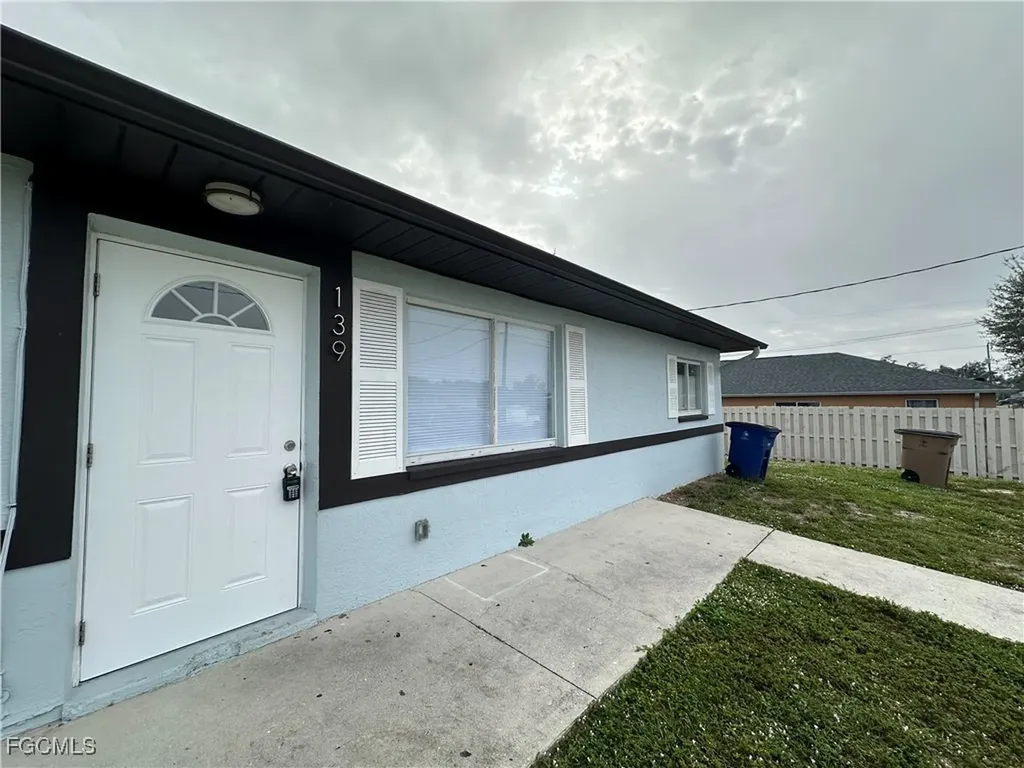 137-139 Gordon Avenue S Lehigh Acres FL 33973