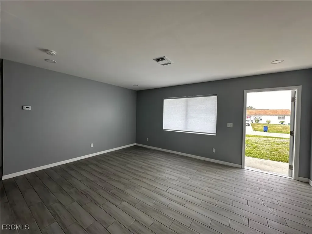 137-139 Gordon Avenue S Lehigh Acres FL 33973