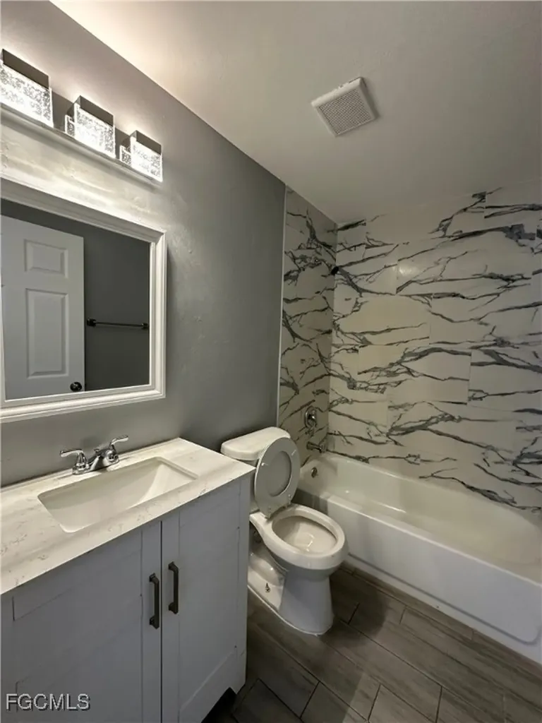 137-139 Gordon Avenue S Lehigh Acres FL 33973