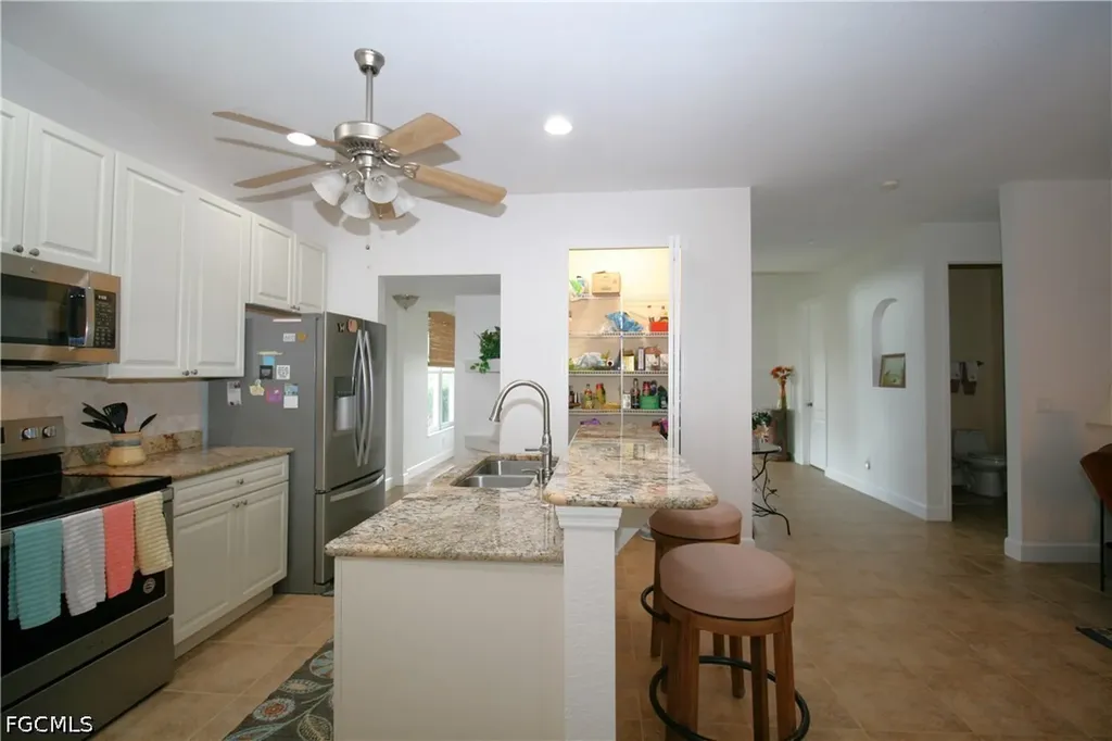 3702 SE 6th Avenue Cape Coral FL 33904