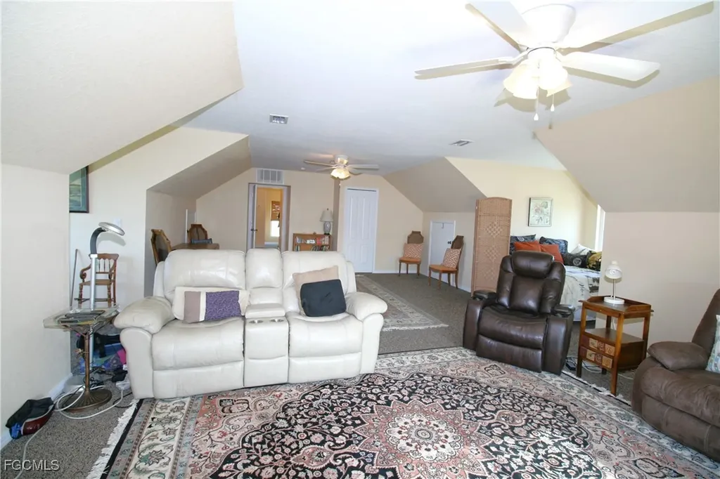 3702 SE 6th Avenue Cape Coral FL 33904