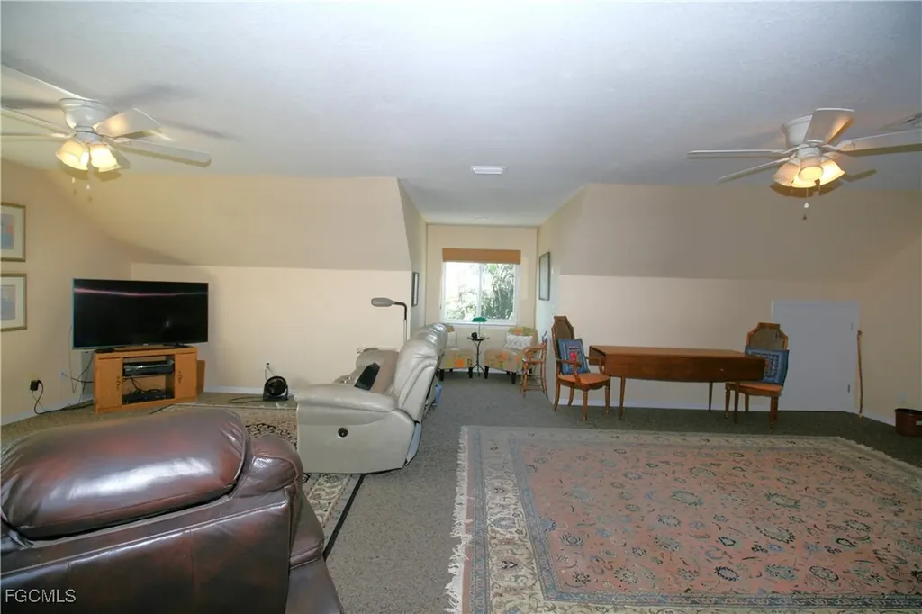 3702 SE 6th Avenue Cape Coral FL 33904