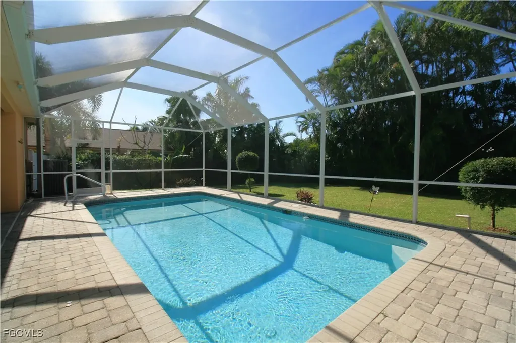 3702 SE 6th Avenue Cape Coral FL 33904