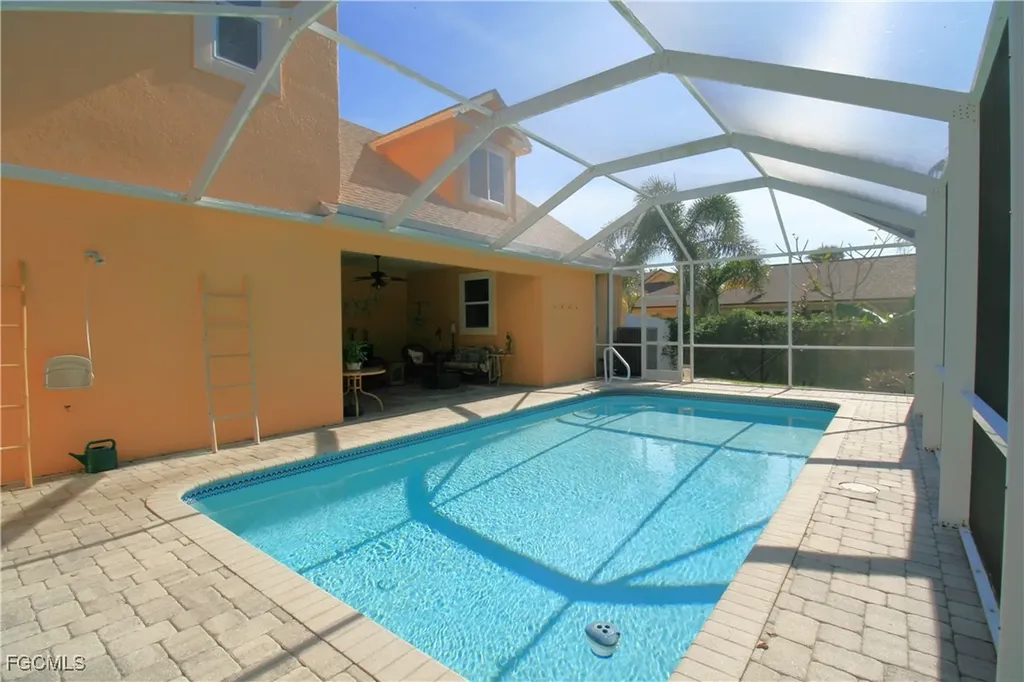 3702 SE 6th Avenue Cape Coral FL 33904