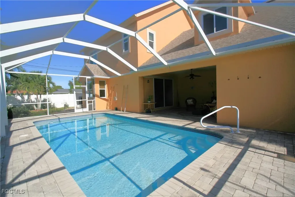 3702 SE 6th Avenue Cape Coral FL 33904