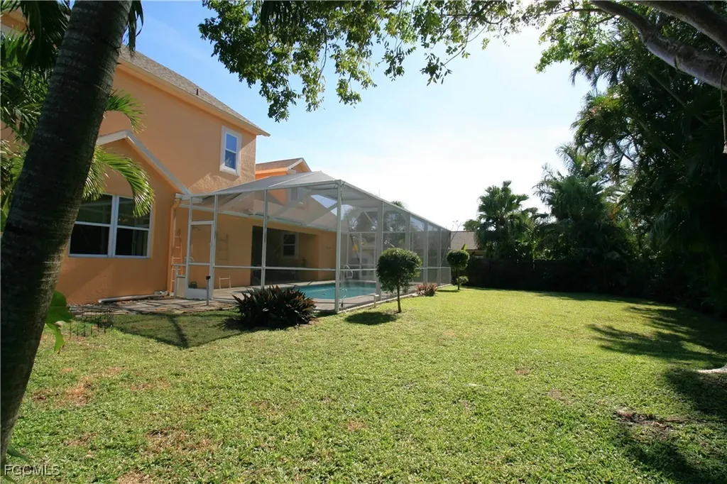 3702 SE 6th Avenue Cape Coral FL 33904
