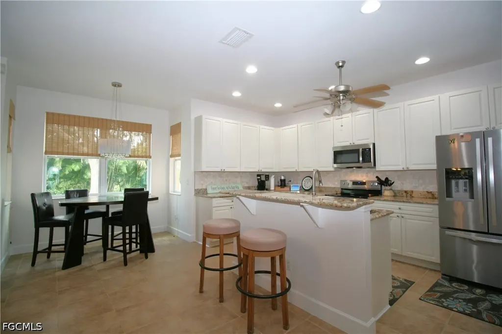 3702 SE 6th Avenue Cape Coral FL 33904