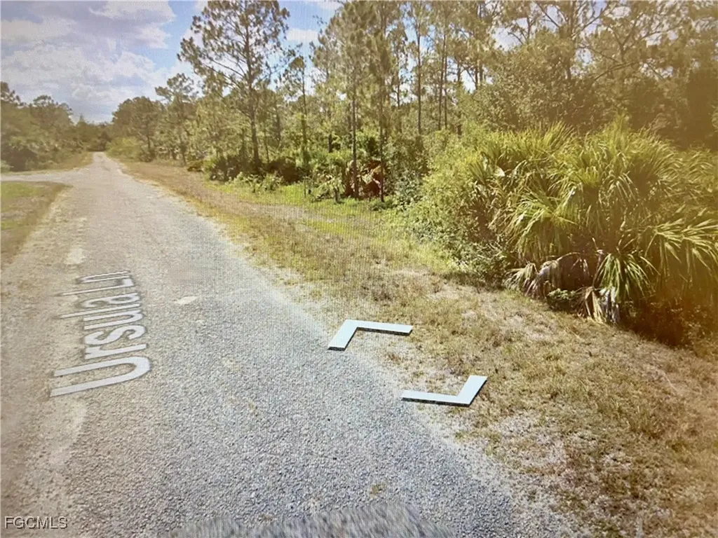 374 Ursula Lane Lehigh Acres FL 33972