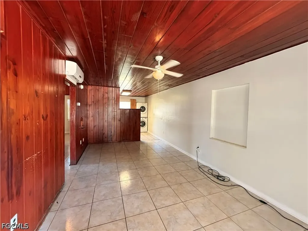 1935 Ricardo Avenue Fort Myers FL 33901