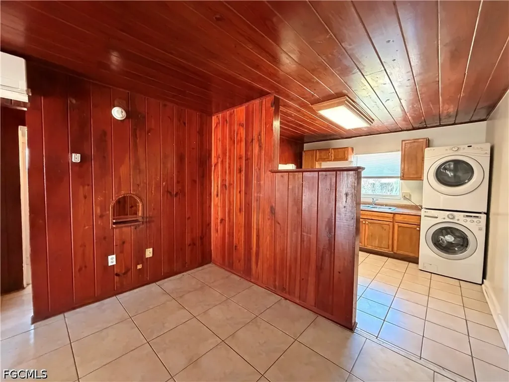 1935 Ricardo Avenue Fort Myers FL 33901