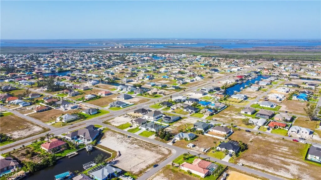 14 NW 35th Avenue Cape Coral FL 33993