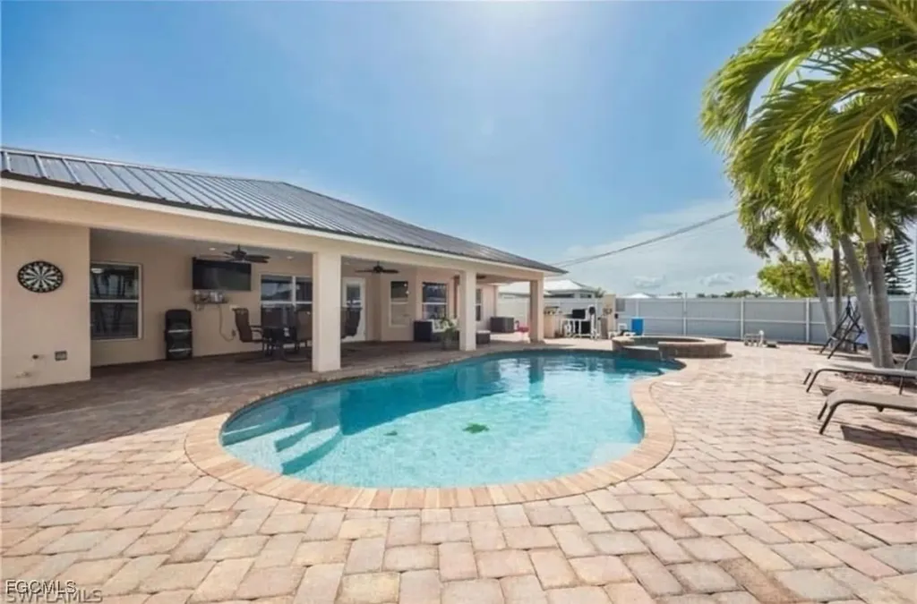 831 NE 23rd Terrace Cape Coral FL 33909