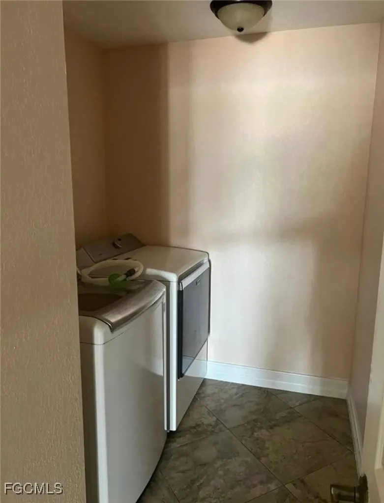 831 NE 23rd Terrace Cape Coral FL 33909