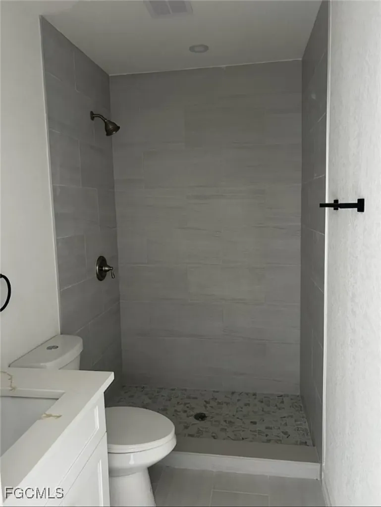 831 NE 23rd Terrace Cape Coral FL 33909