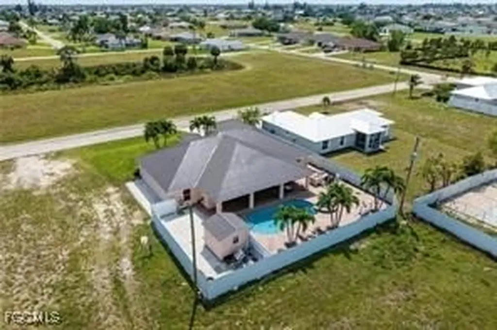 831 NE 23rd Terrace Cape Coral FL 33909