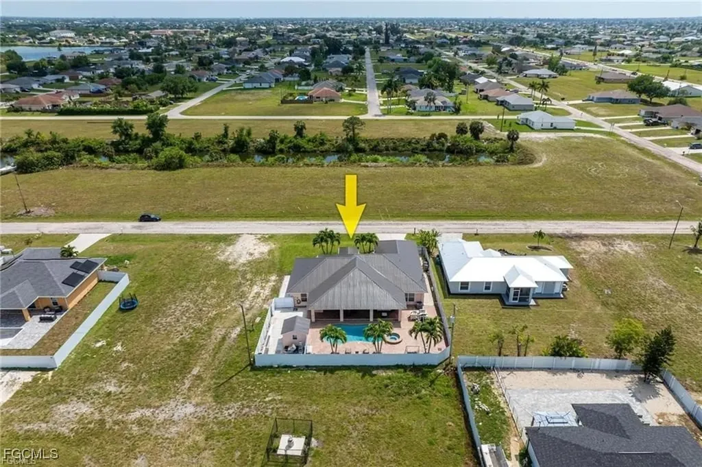 831 NE 23rd Terrace Cape Coral FL 33909