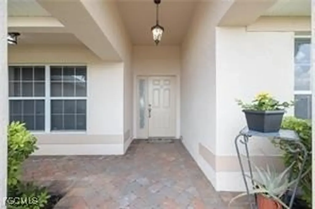831 NE 23rd Terrace Cape Coral FL 33909