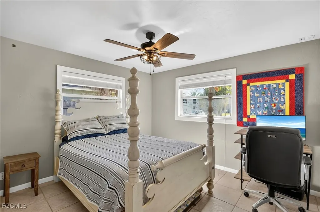 2413 Woodland Circle Fort Myers FL 33907