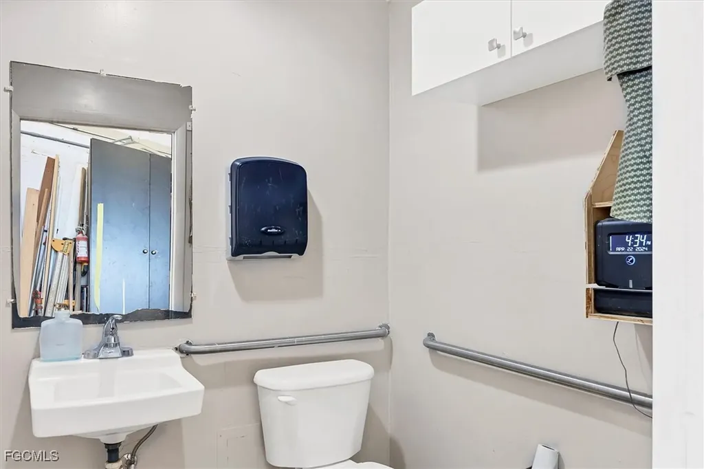 4240 James #8 & 9 Street Port Charlotte FL 33980