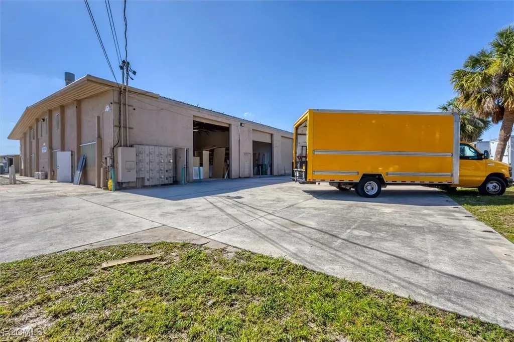 4240 James #8 & 9 Street Port Charlotte FL 33980
