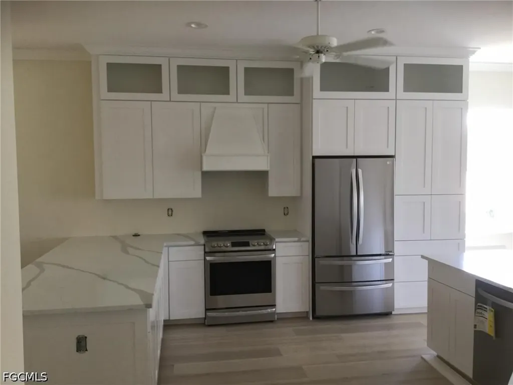 4240 James #8 & 9 Street Port Charlotte FL 33980