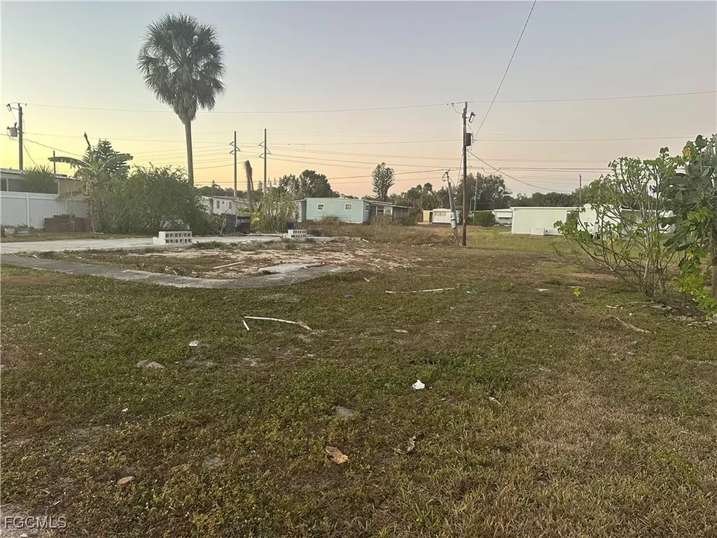 317 Lantern Lane North Fort Myers FL 33917