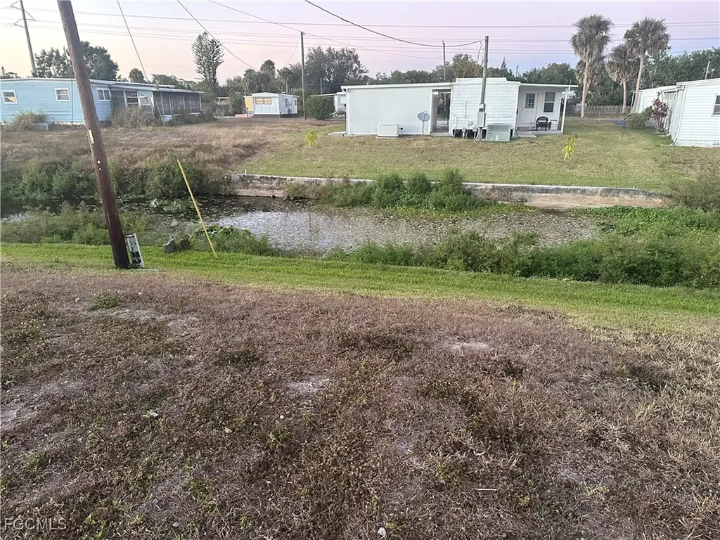 317 Lantern Lane North Fort Myers FL 33917