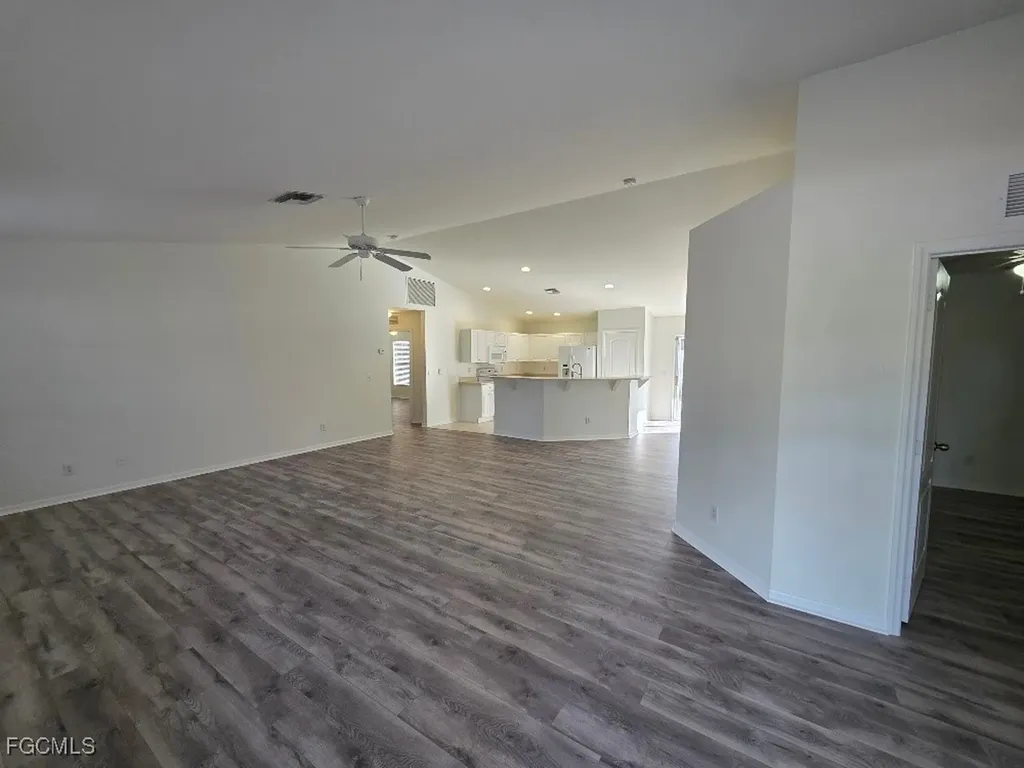 3413 35th Street SW Lehigh Acres FL 33976