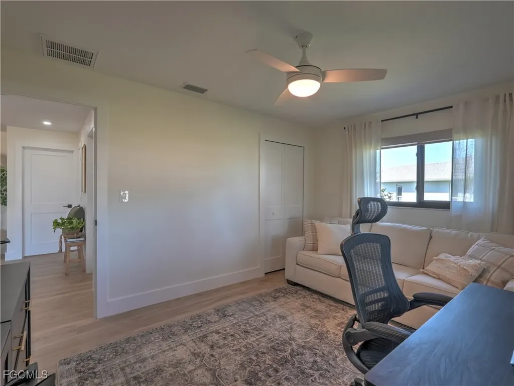 5343 SW 8th Court Cape Coral FL 33914