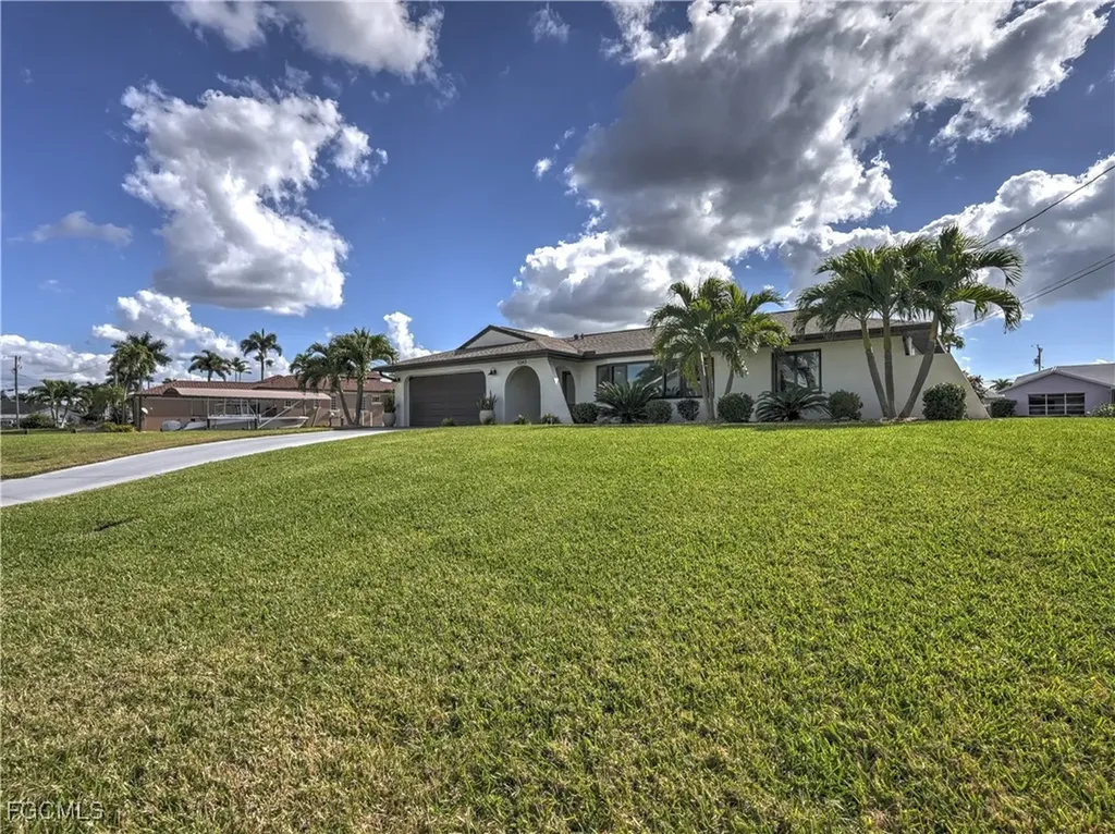 5343 SW 8th Court Cape Coral FL 33914