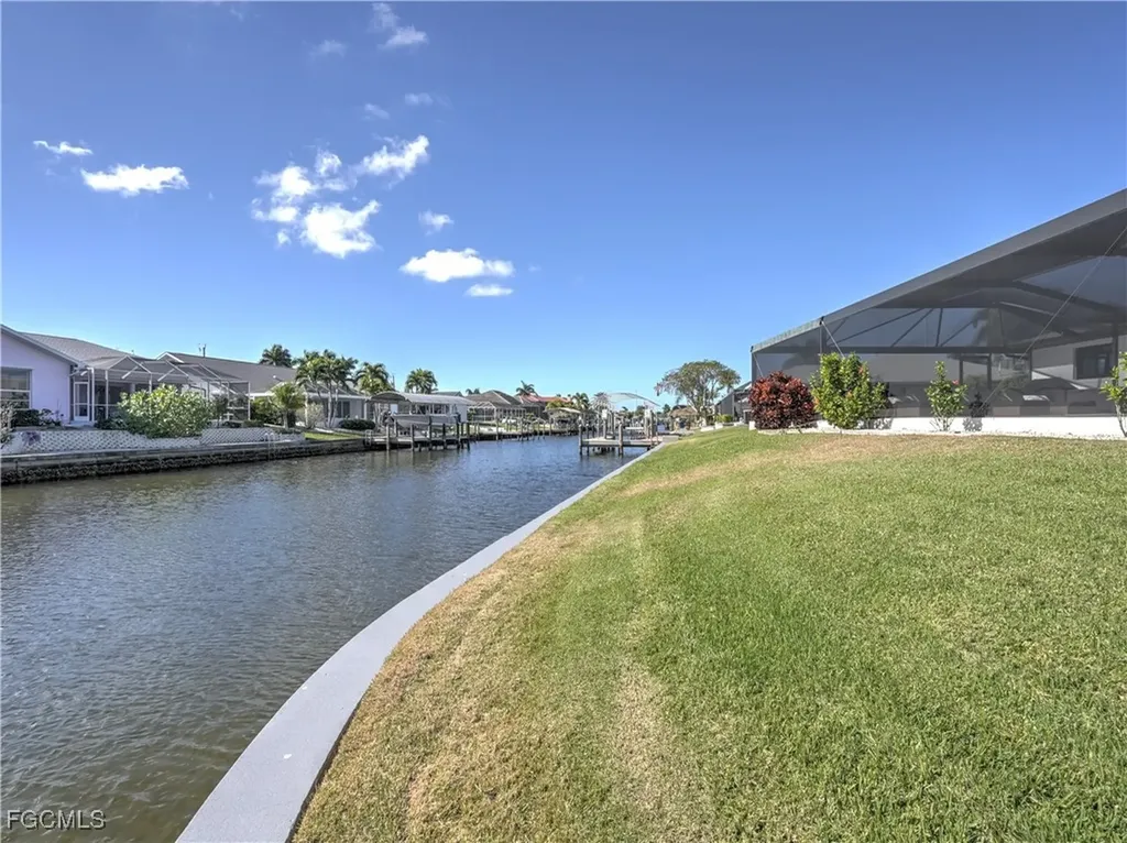 5343 SW 8th Court Cape Coral FL 33914